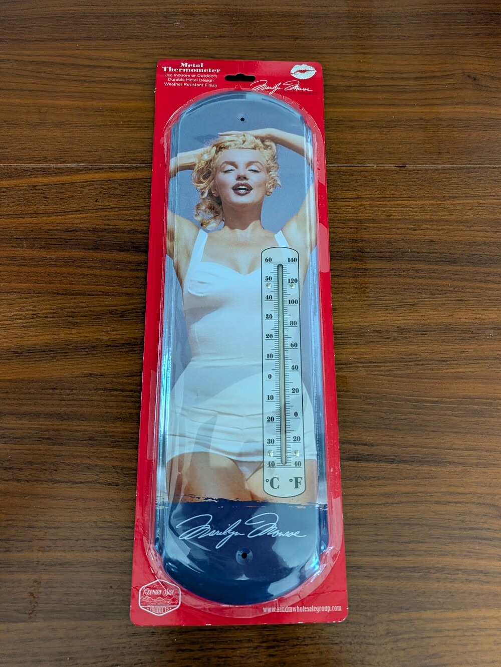 Marilyn Monroe Pin Up Style Metal Thermometer New